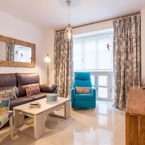Del Parque Flats Alamos Parrot Apartment Malaga